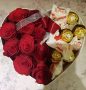 Szív alakú rózsabox csokival